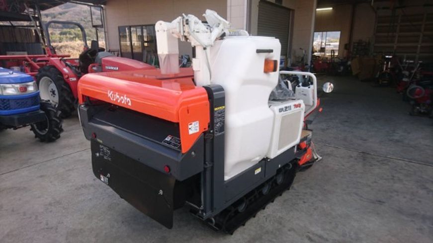 コンバイン ER211G 写真３